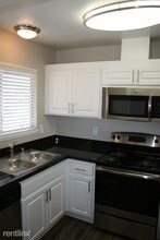 6500 Country Club Dr-Unit -Apt 15 in Rohnert Park, CA - Building Photo - Building Photo