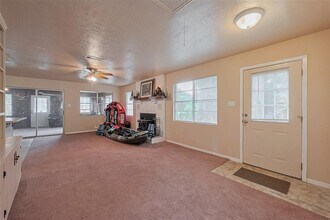 201 Ivanhoe Dr E in Woodville, TX - Building Photo - Building Photo