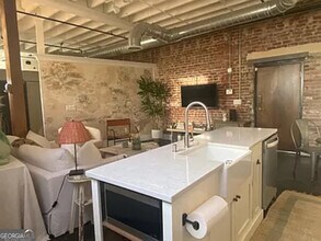 510 Whitehall St SW in Atlanta, GA - Building Photo - Building Photo