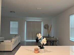 3194 Laurent Lp in Davenport, FL - Building Photo - Building Photo