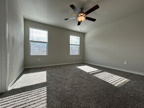 9918 Hazy Bend in San Antonio, TX - Building Photo - Building Photo