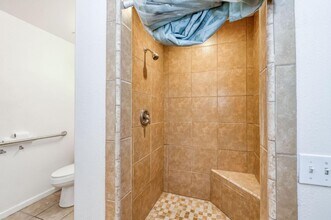 12712 E McKinley Ave in Sanger, CA - Building Photo - Building Photo