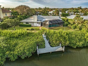 5 Cache Cay Dr in Vero Beach, FL - Building Photo - Building Photo