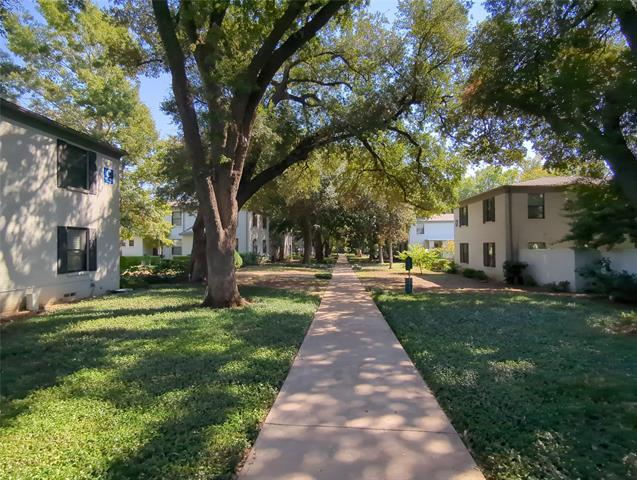 4939 N Hall St in Dallas, TX - Foto de edificio