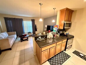 2120 NE 42nd Ct in Lighthouse Point, FL - Building Photo - Building Photo