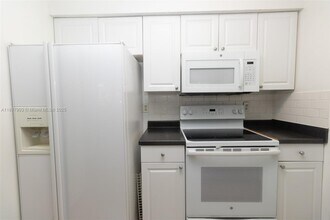 1227 SW 46th Ave in Pompano Beach, FL - Building Photo - Building Photo