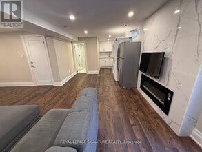 3940 Promontory Crescent in Mississauga, ON - Building Photo - Building Photo