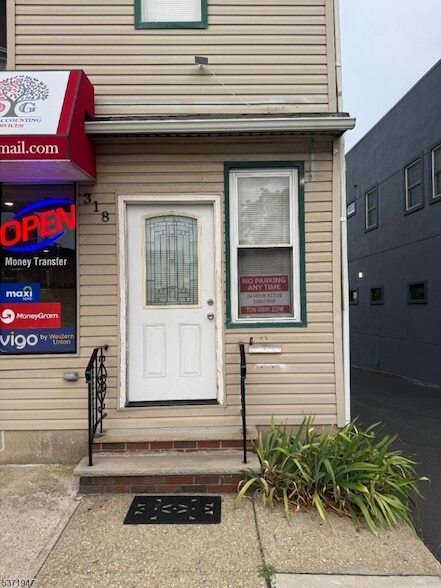 property at 318 Washington Ave