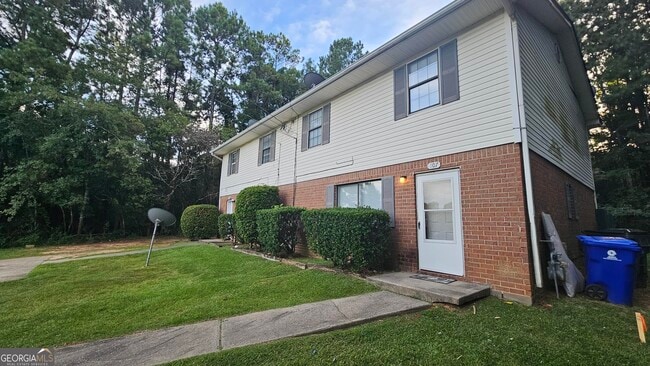 107 Rock Quarry Rd in Stockbridge, GA - Building Photo - Building Photo