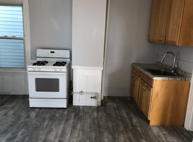 203 N St, Unit 1