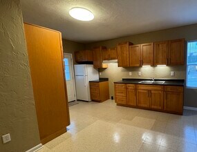 114 W Berkeley St, Unit 114 in Uniontown, PA - Building Photo - Building Photo