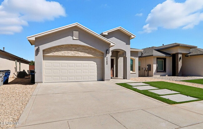 3380 David Palacio Dr in El Paso, TX - Building Photo - Building Photo