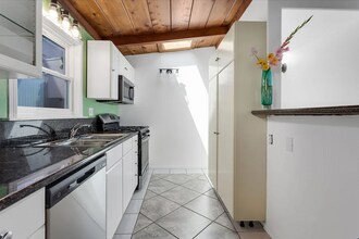1028 S Myers St in Oceanside, CA - Building Photo - Building Photo