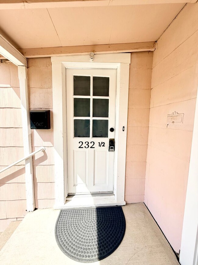 232 S G St in Lompoc, CA - Building Photo - Building Photo