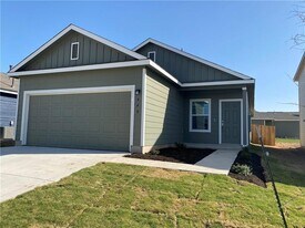 440 Gabbro Gdns in Maxwell, TX - Building Photo