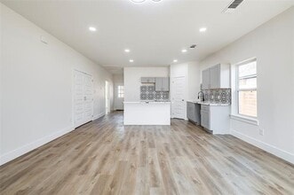 4735 Nome St in Dallas, TX - Building Photo - Building Photo
