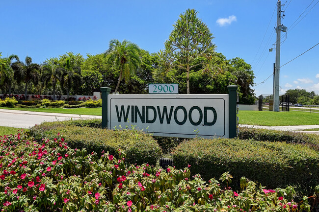 property at 492 Hardwood Pl