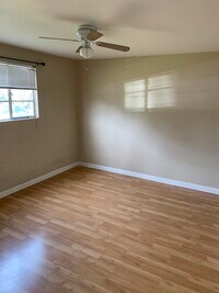 13960 Burbank Blvd, Unit 5 photo'