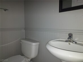 1920 Turtlerock St in Las Vegas, NV - Building Photo - Building Photo