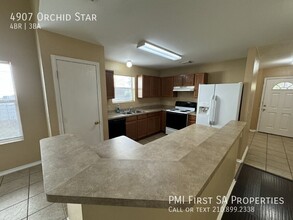 4907 Orchid Star in San Antonio, TX - Building Photo - Building Photo