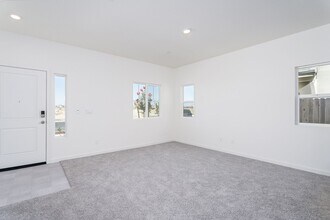1049 San Anselmo Ln in Roseville, CA - Building Photo - Building Photo