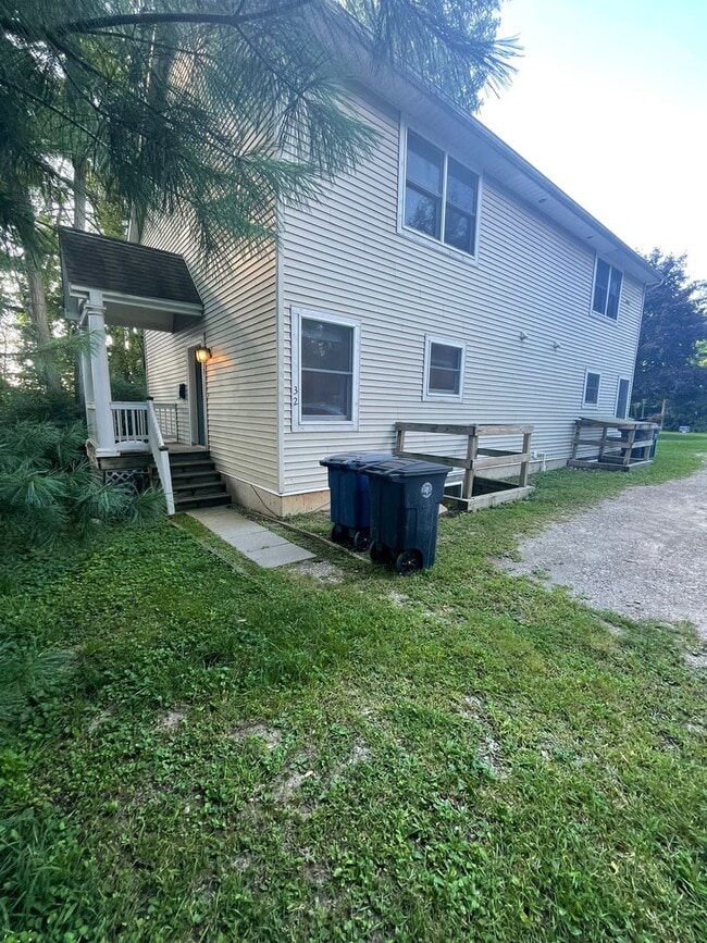 230-232 Brookridge Rd in Ann Arbor, MI - Building Photo - Building Photo