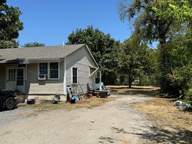 Graham St Duplexes in Fort Worth, TX - Building Photo - Building Photo