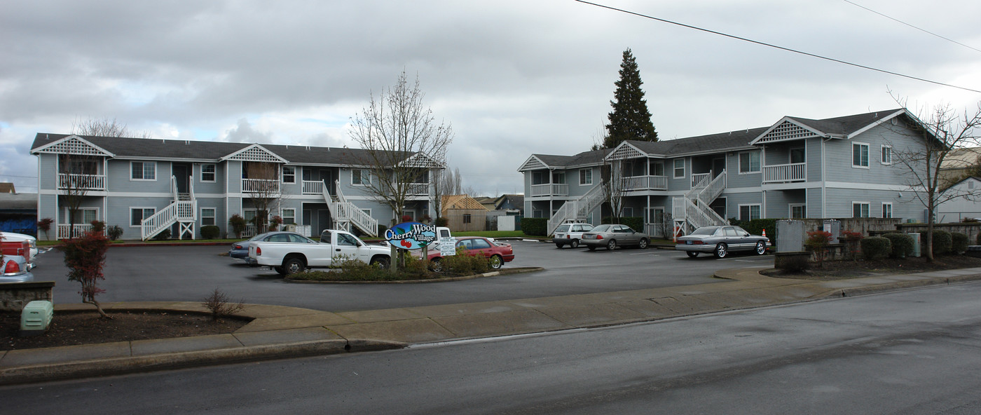 Cherry Wood Village in Springfield, OR - Building Photo