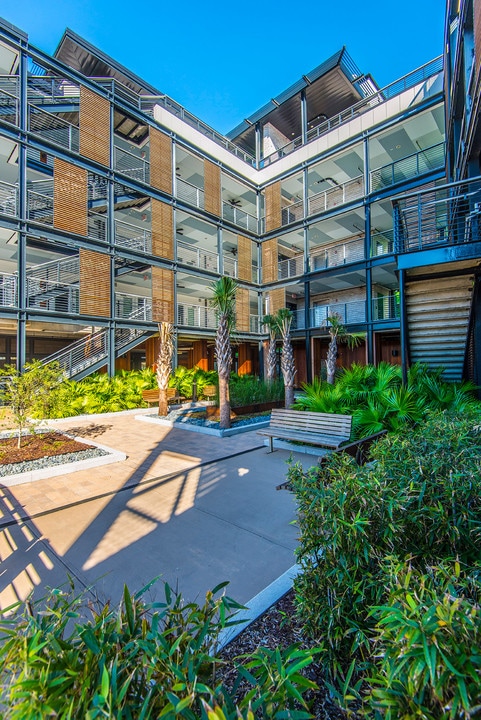 Williams Terrace- Independant Senior Living in Charleston, SC - Foto de edificio