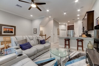 6008 Anchorage Way S in St. Petersburg, FL - Building Photo - Building Photo
