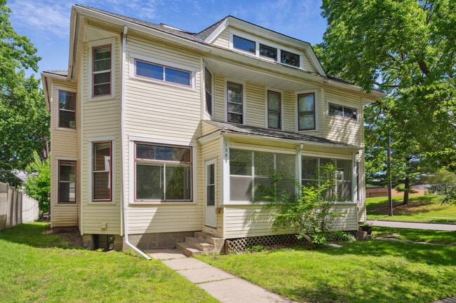 property at 1985 Iglehart Ave