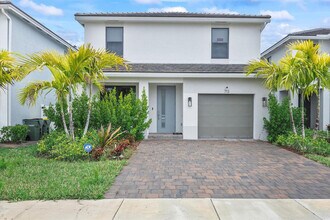 713 SE 15th Ave in Homestead, FL - Building Photo - Building Photo