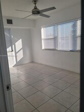 5655 Johnson St in Hollywood, FL - Building Photo - Building Photo
