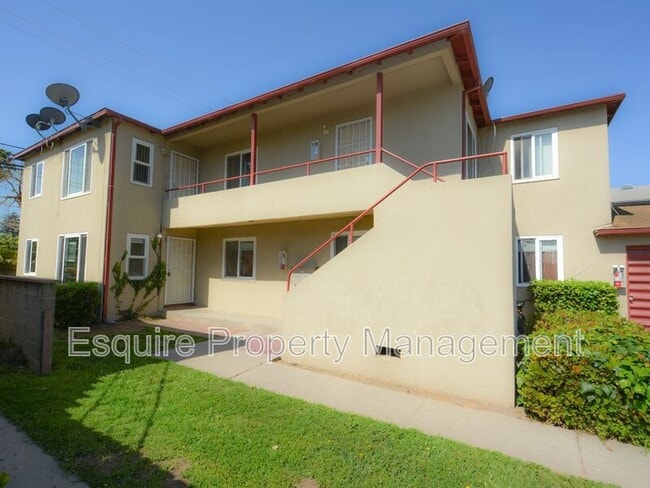 property at 808 Palm Dr