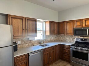 160 E Walnut St in Long Beach, NY - Building Photo - Building Photo