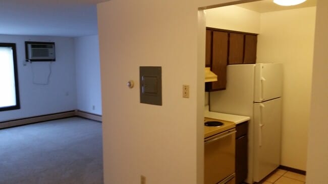 Indrive Apartments in Verona, WI - Foto de edificio - Building Photo