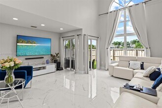 15025 SW 141st Terrace in Miami, FL - Building Photo - Building Photo