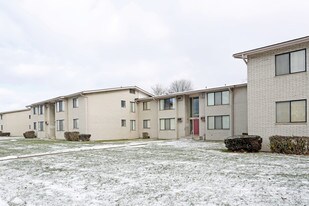 Mound Manor Apartments