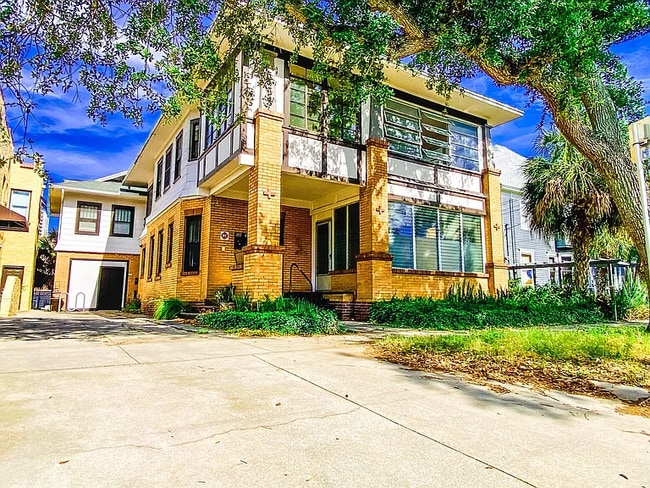 property at 415 3rd St N