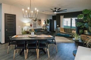 648 Jennifer Wy in New Braunfels, TX - Building Photo