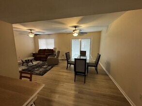 912 Pineland Ave in Hinesville, GA - Building Photo - Building Photo