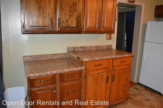 210 W 4th St in Auburn, IN - Building Photo - Building Photo