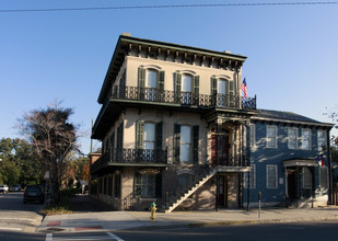 530 E Broughton St in Savannah, GA - Building Photo - Building Photo