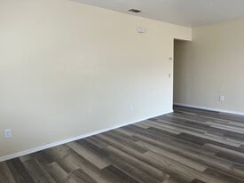 3548 20th St, Unit 3548