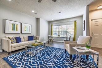 Jasmine Cove in Simpsonville, SC - Foto de edificio - Interior Photo