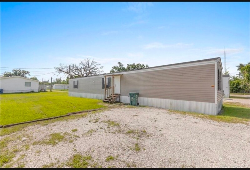 203 E Lincoln St in Sulphur, LA - Building Photo