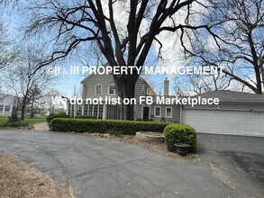 1314 W Red Bridge Rd in Kansas City, MO - Foto de edificio - Building Photo