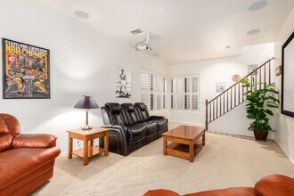 2012 E Freeport Ln in Gilbert, AZ - Building Photo - Building Photo