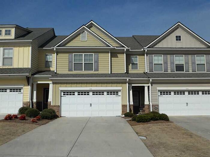 6105 Apple Rose Dr in Alpharetta, GA - Building Photo