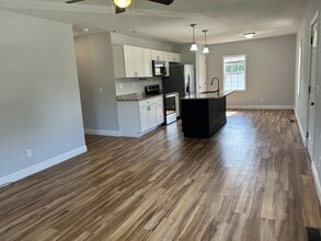 517 Sherwood Ave in Athens, TN - Building Photo - Building Photo
